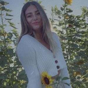 Meet your Posher, Vanessa